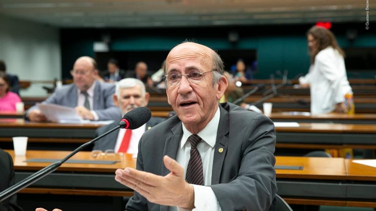 PT se reúne sobre apoio a Motta à presidência da Câmara e deputado goiano condiciona voto