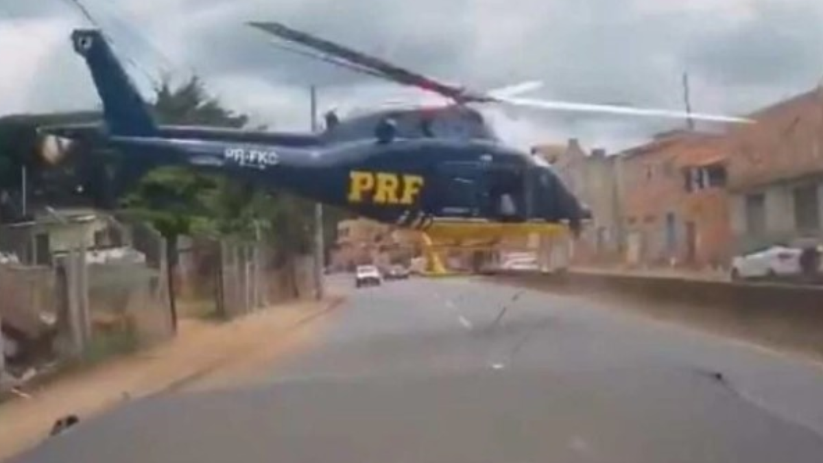 Helicóptero que caiu em avenida de Belo Horizonte, em Minas Gerais (Foto: Reprodução)