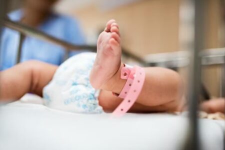 Gêmeas nascem em dia, mês e ano diferentes na Croácia Caso aconteceu na cidade costeira de Split na Croácia