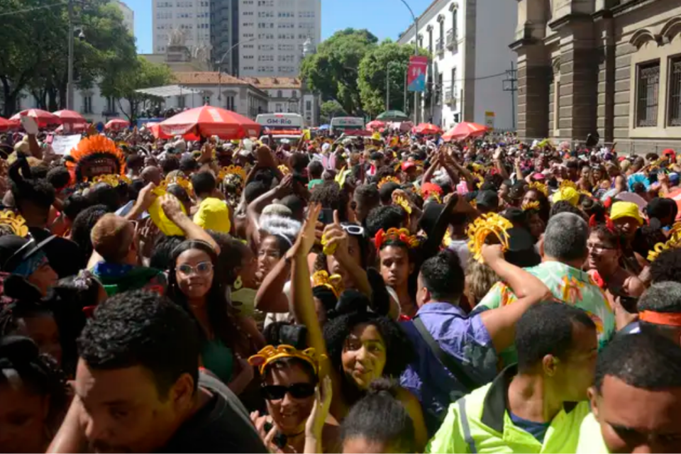 Taquara-RJ News - VÁRIOS DESFILES DE CARNAVAL DE RUA NO RIO! Nesta  quinta-feira, a Riotur anunciou que o carnaval de rua do Rio de Janeiro  terá 453 desfiles em 2024. O número