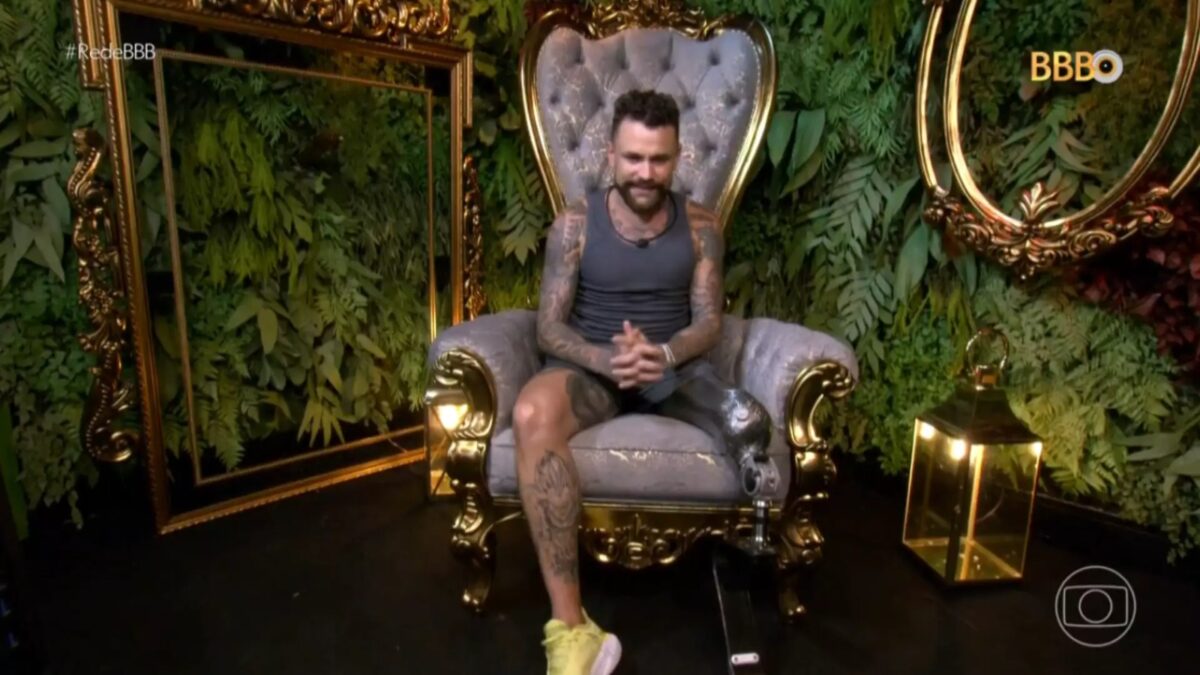 BBB 24: após repercussão negativa durante prova do líder, Vinícius é chamado para conversa no confessionário
