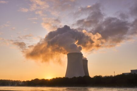 Usina de energia nuclear (Foto: Pixabay)