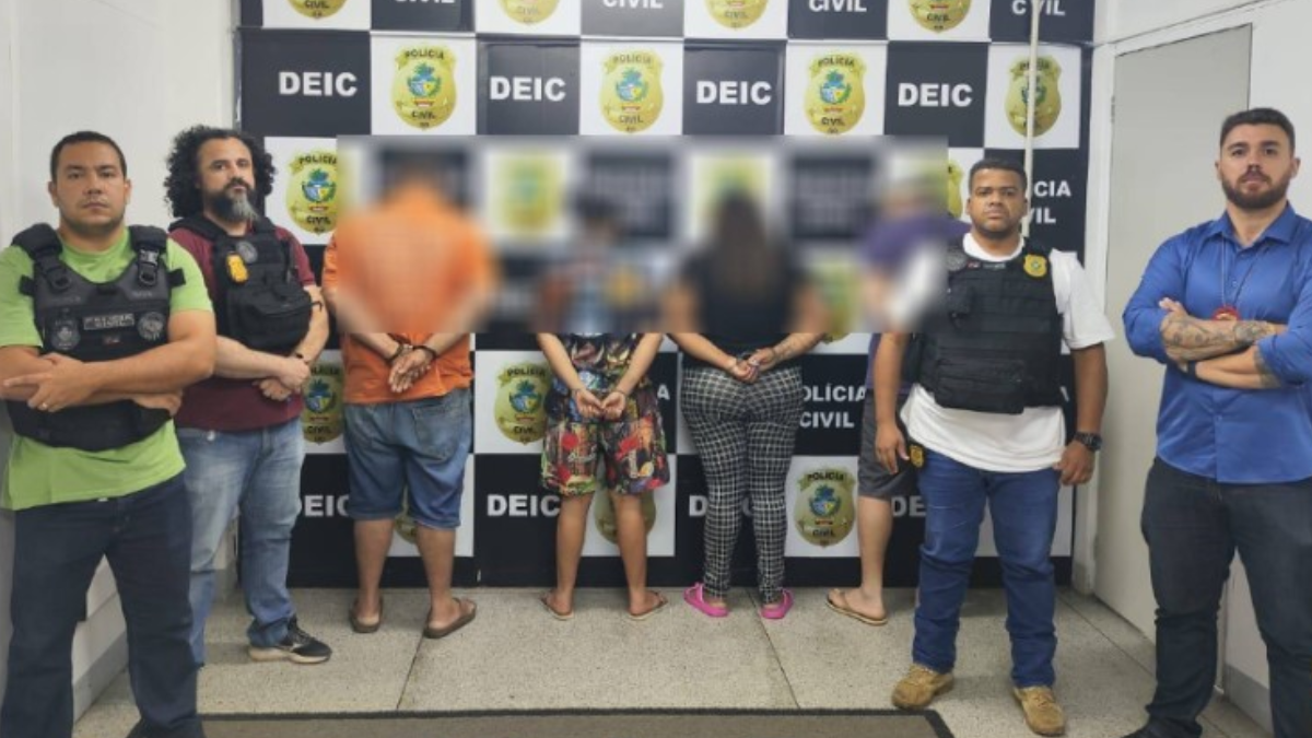 Goianos presos por envolvimento com golpe do novo número (Foto: Polícia Civil)