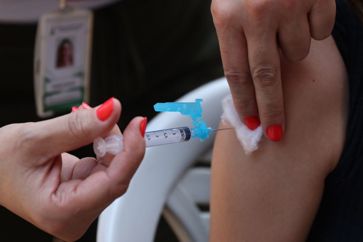 Saúde em Goiás distribui mais de 40 mil vacinas para catapora e HPV