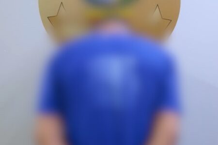 Homem descumpre ordem judicial por não aceitar término de relação de 20 anos e é preso em Planaltina