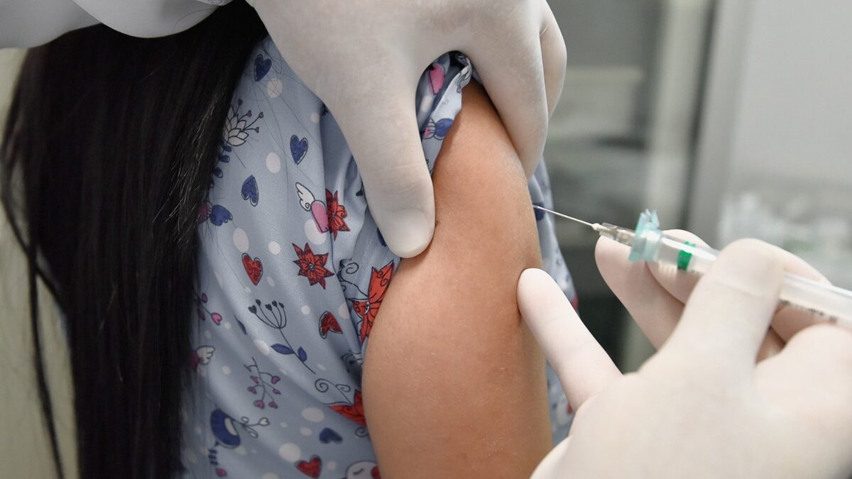 Em Goiás, 134 municípios terão prioridade para receber vacinas contra dengue