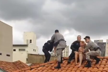 PM atua em resgate de mulher, em surto psicótico, e do filho dela (Foto: Divulgação)