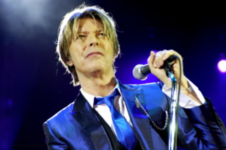 David Bowie faria aniversário hoje, 8 de janeiro (Foto Brian Rasic / Rex Feature)