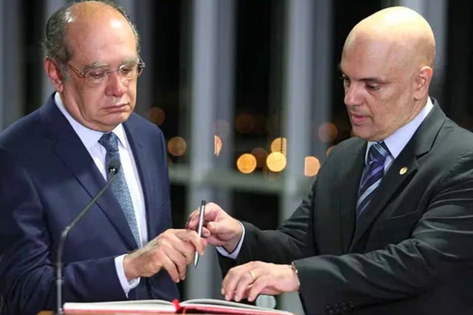 Ministros Gilmar Mendes e Alexandre de Moraes (Foto: TSE)