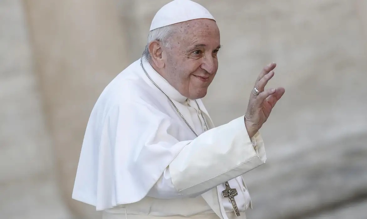 Papa Francisco anuncia doação de mais de R$ 500 mil para o Rio Grande do Sul
