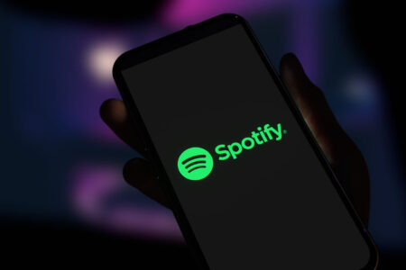 Músicas de Djavan, Gal Costa, Maria Bethânia e Roberto Carlos Desaparecem do Spotify