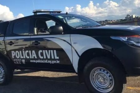 Homem é baleado 3 vezes em bar e vai para casa dormir, em Minas Gerais Suspeito dos disparos ainda não foi localizado