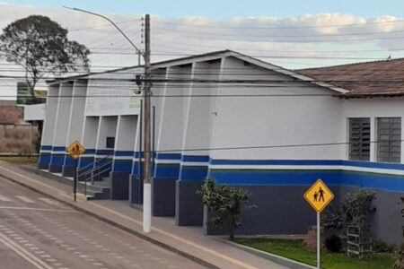 Família diz que gêmeos foram separados de sala de Colégio Militar de Silvânia por nomes parecidos