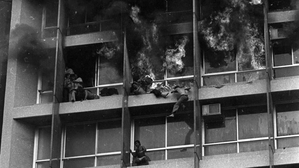 Incêndio do Joelma, o maior de SP, foi testemunhado por multidão há 50 anos Com 188 mortos, tragédia horrorizou a cidade