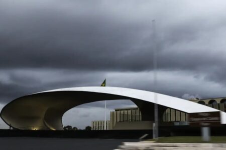 Exército diz que medidas contra alvos da PF dependem da Justiça