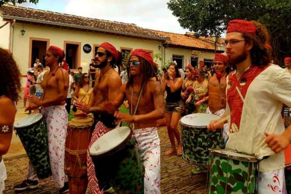 Blocos de rua e shows serão destaques do Carnaval Cultural de Pirenópolis (Foto Correio Brasiliense)