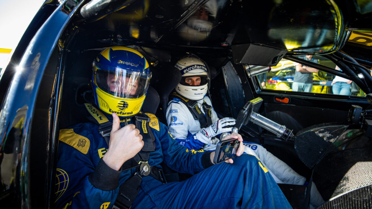 Experiência permite ao fã sentir a velocidade de um carro da Stock Car