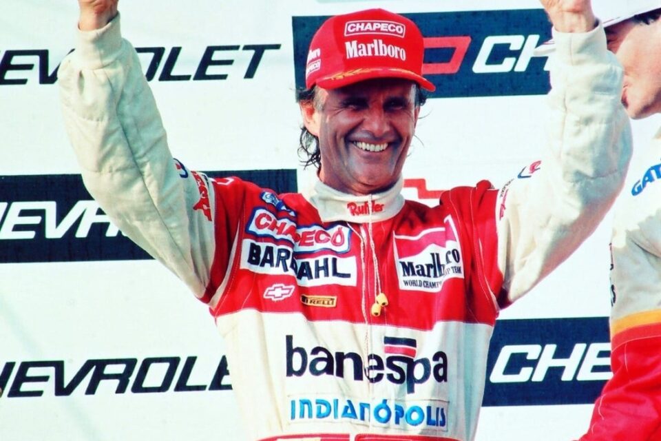 Wilson Fittipaldi Jr comemorando vitória