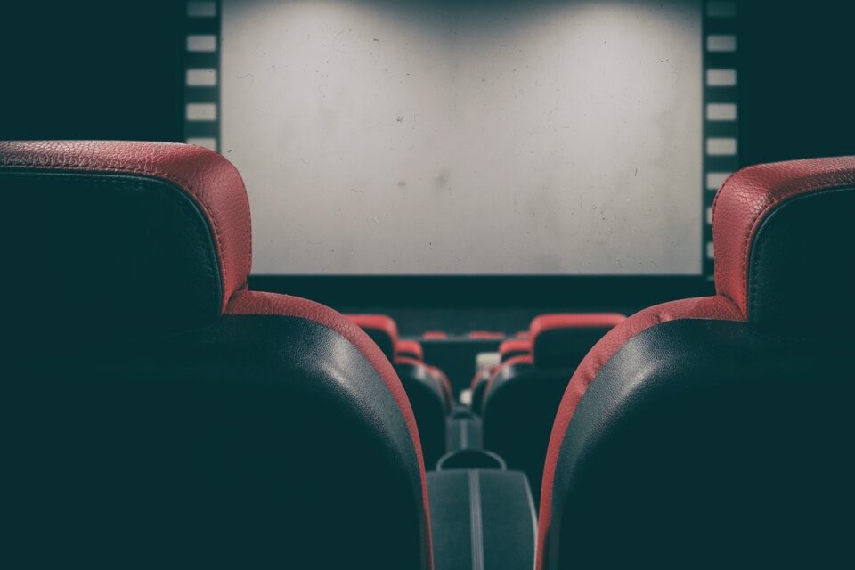 Lei goiana obriga cinemas e teatros a aceitarem alimentos e bebidas de fora