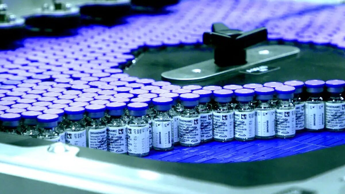 Goiás recebe 72 mil doses de vacina contra dengue