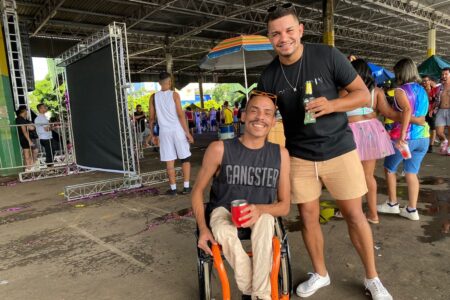 Foliões ressaltam diversidade, acessibilidade e segurança no Bloco das Divas, em Goiânia