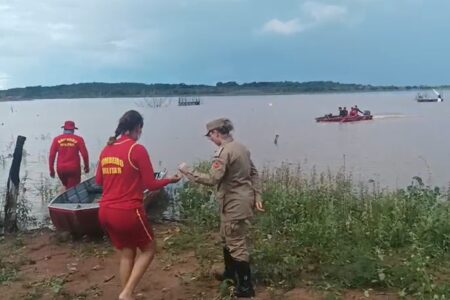 Bombeiros encontram corpo de segundo pescador desaparecido no Lago Serra da Mesa, em Uruaçu Homem tinha 52 anos