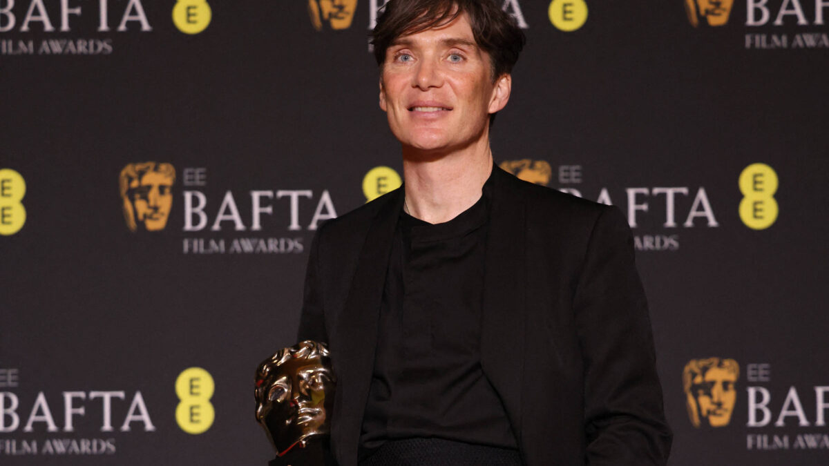 Homem invade palco do Bafta em discurso de melhor filme de 'Oppenheimer'
