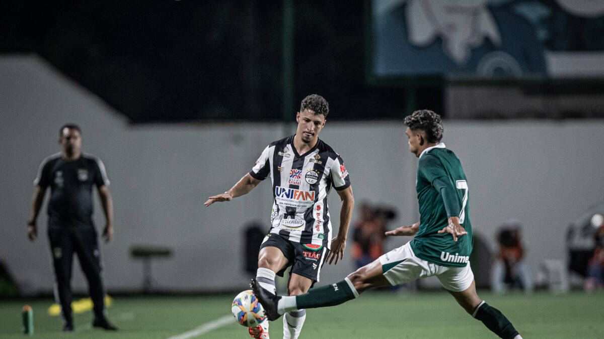 Goiânia e Goiás se enfrentando