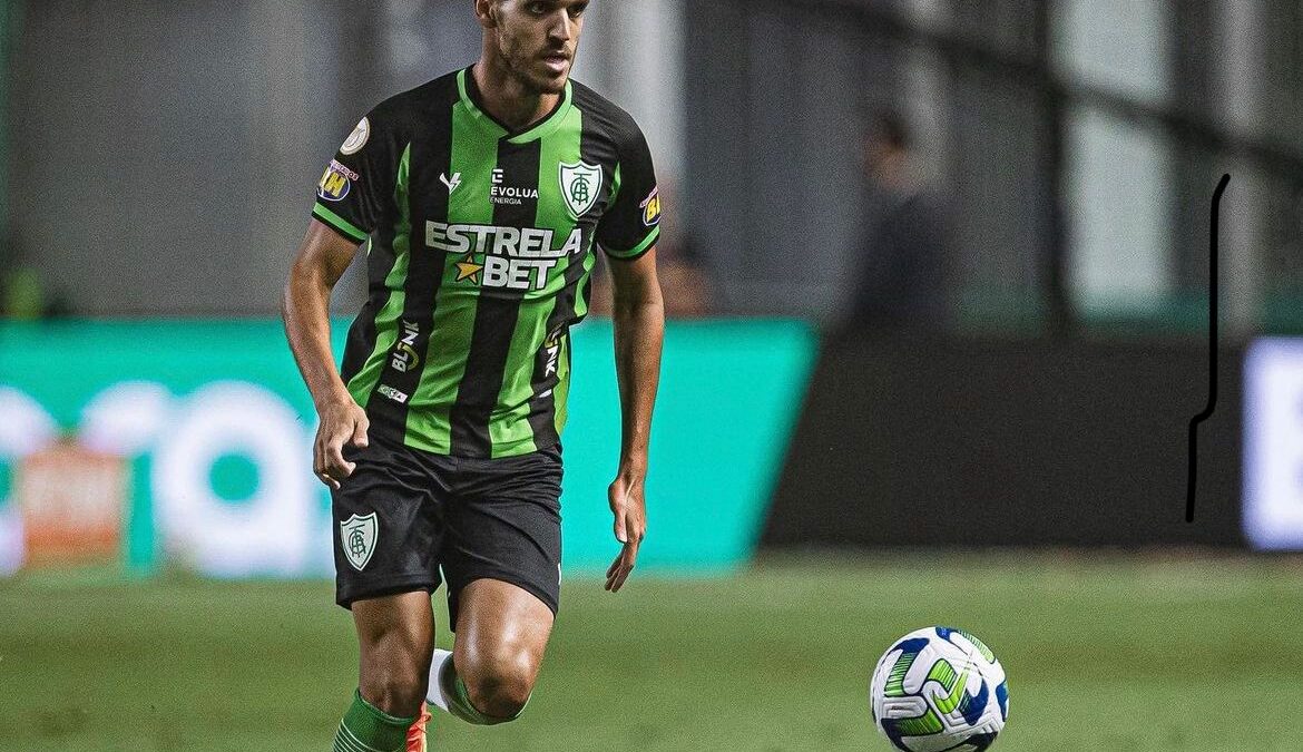 Lucas Kal atuando pelo América-MG