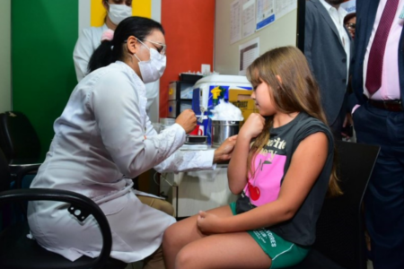 Vacinação contra dengue em Goiânia (Foto: Divulgação)