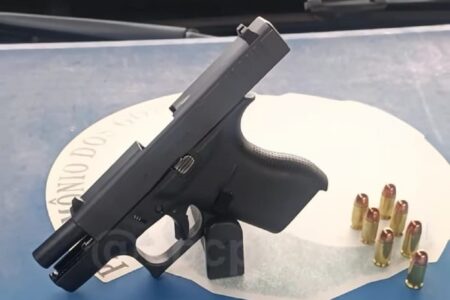 Homem com passagem por ameaça é preso armado em condomínio de luxo de Goiânia