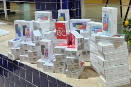 PRF apreende mais de 150 aparelhos eletrônicos estimados em R$ 270 mil, em Simolândia