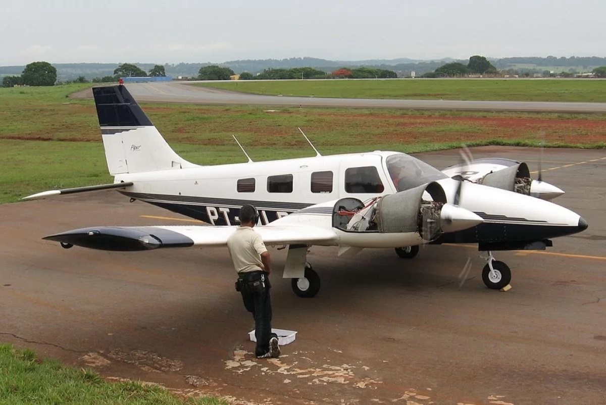Aeronave bimotor desaparece após decolagem em São Paulo