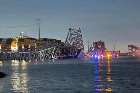 Governador decretou estado de emergência Ponte derrubada por colisão com navio: o que se sabe e como andam as buscas