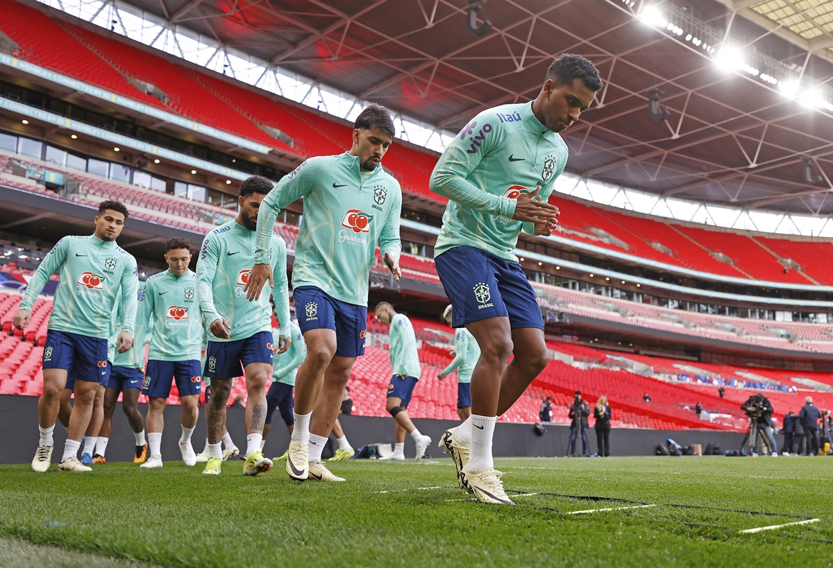 Brasil encerra preparação para enfrentar Inglaterra; veja o time de Dorival