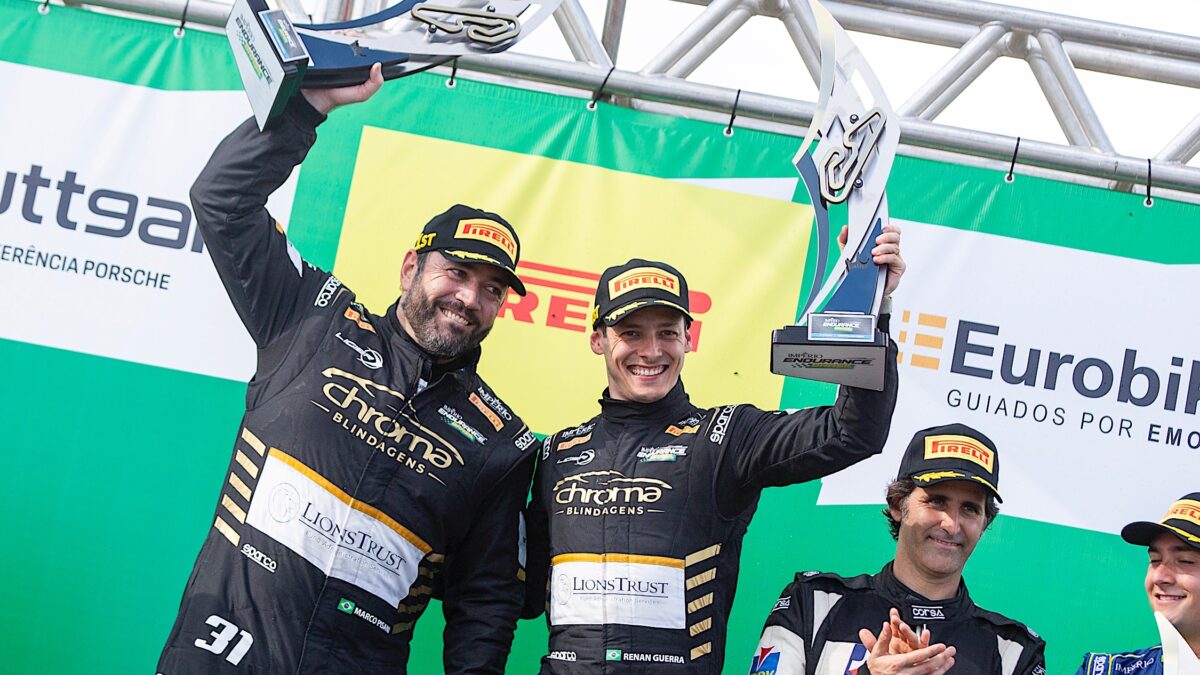 Pisani e Guerra comemorando vitória