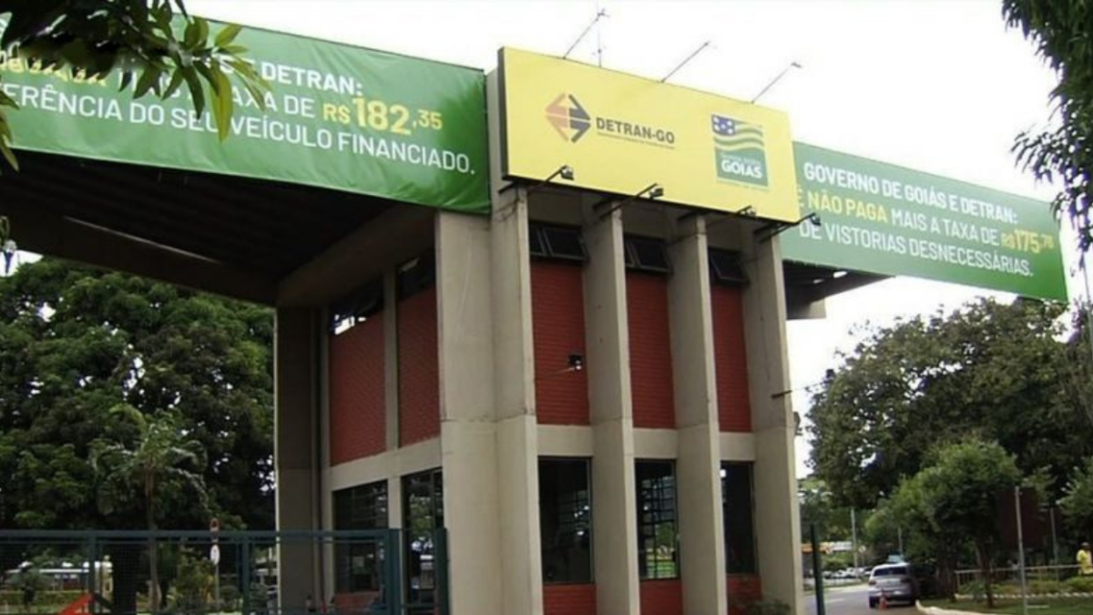 Quadrilha foi descoberta pelo serviço de inteligência do Detran-GO (Foto: divulgação)