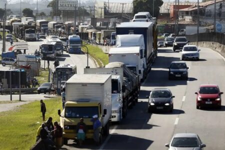 Primeiro prazo para exame toxicológico de motoristas vence neste mês