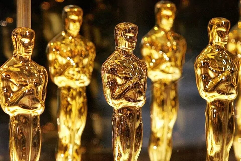 O Oscar deste ano acontece no próximo domingo, dia 10 de março, e você provavelmente já viu alguma foto da icônica estatueta dourada. Vamos então responder algumas curiosidades sobre o prêmio: