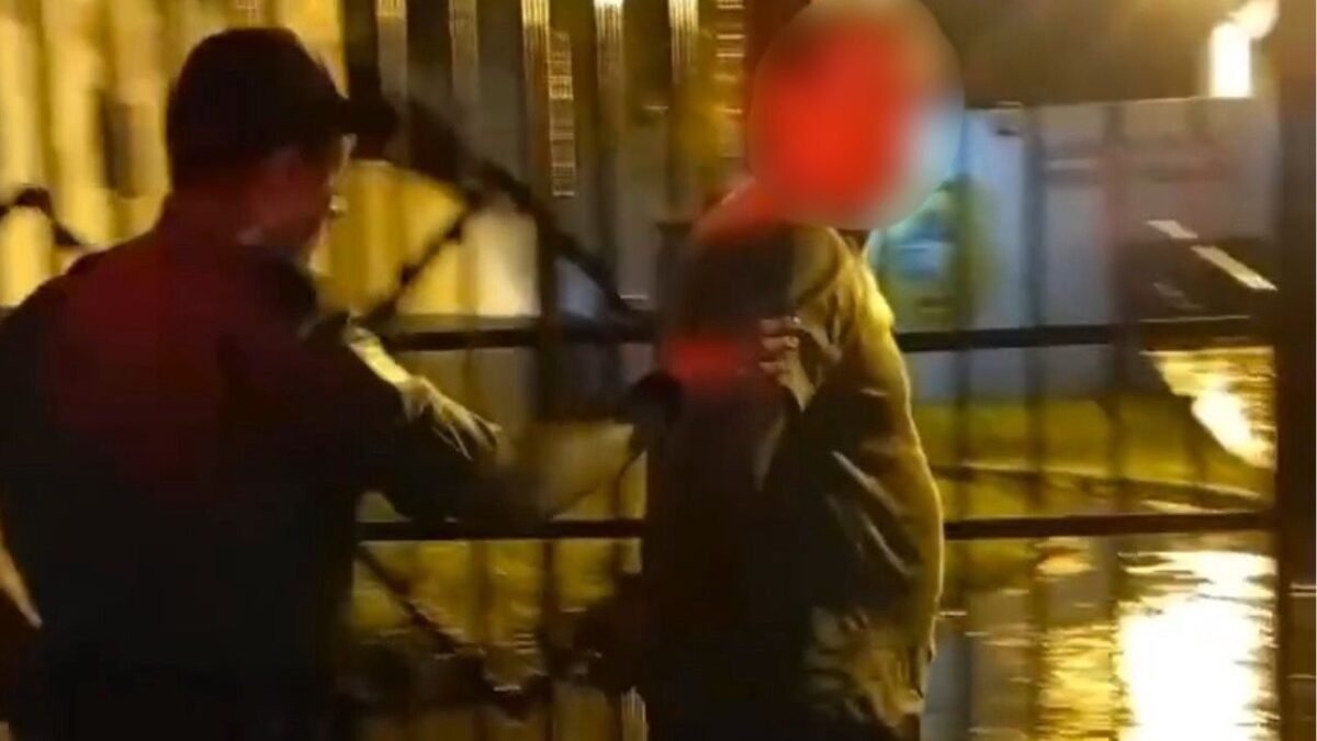 Comerciante é preso suspeito de estupro após oferecer carona para estudante em Caldas Novas homem nega o crime e diz que deu beijo no rosto