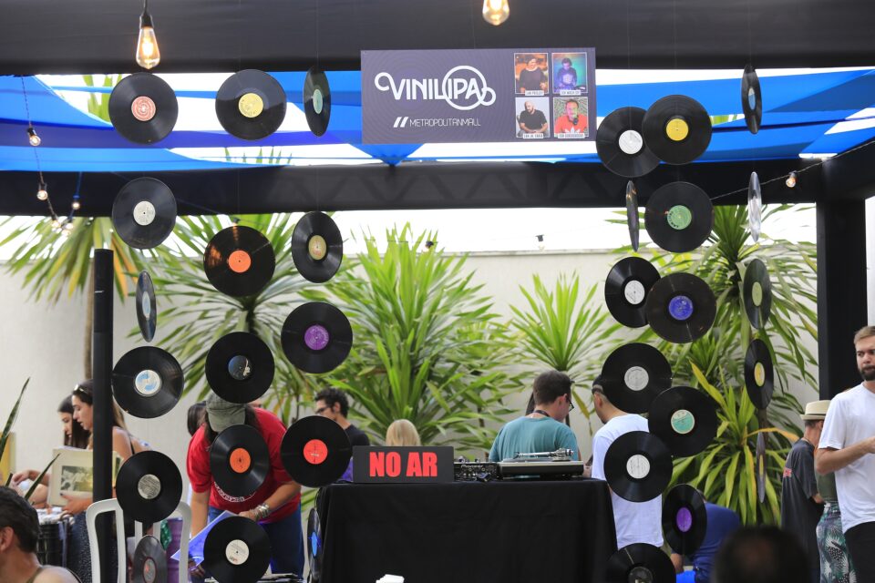 Vinilipa agita Goiânia com feira de vinil, DJs e cervejas artesanais