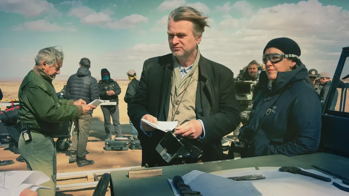 Christopher Nolan pode estar na fila para o ouro do Oscar neste domingo, mas o diretor já está nadando no ouro graças a um acordo supostamente lucrativo para “Oppenheimer”.