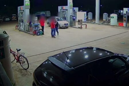 PM é filmado ao dar soco em frentista em posto de combustíveis em Turvânia o frentista detalhou que também foi ofendido
