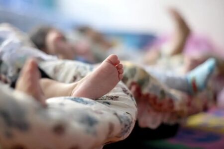 Taxa de mortalidade infantil feminina em Goiás cai 15% em oito anos