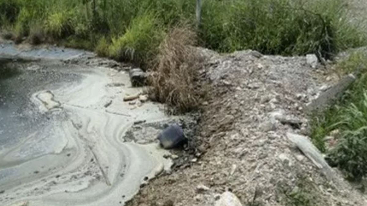 Aterro que funciona sob liminar em Padre Bernardo (Foto: Reprodução/MPF)