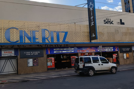 Reforma do Cine Ritz começou pela fachada (Foto divulgação)