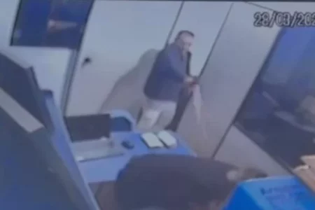 Crime aconteceu na quinta (28). Vítima tinha 39 anos e deixa dois filhos