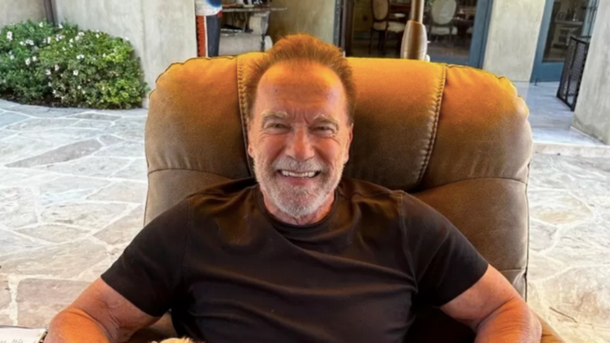 Arnold Schwarzenegger fez cirurgia para colocar marca-passo (Foto reprodução)