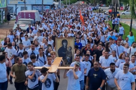 Caminho das sete igrejas reúne três mil jovens fiéis em Goiânia (Foto: Divulgação)