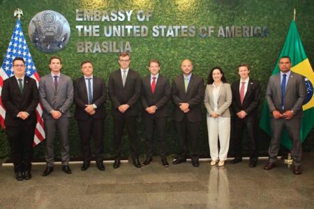 MPGO e governo dos EUA firmam parceria no combate ao crime Segundo o MPGO, a parceria é estratégica na investigação de atividades criminosas